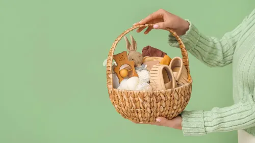 Das richtige Geschenk für den Mutterschaftsurlaub oder die Elternzeit einer Kollegin